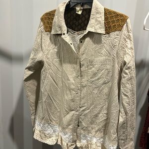 Bke gimmicks button up